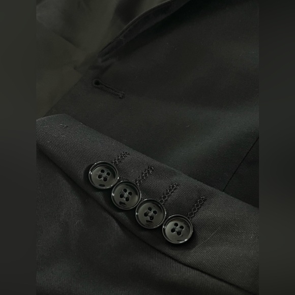 Men’s small black blazer - Picture 3 of 3